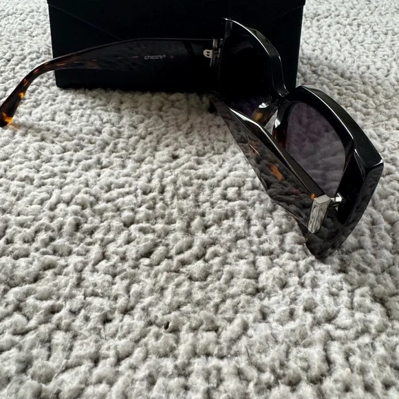 Women's ChicosTortoise Sunglasses - Picture 5 of 7